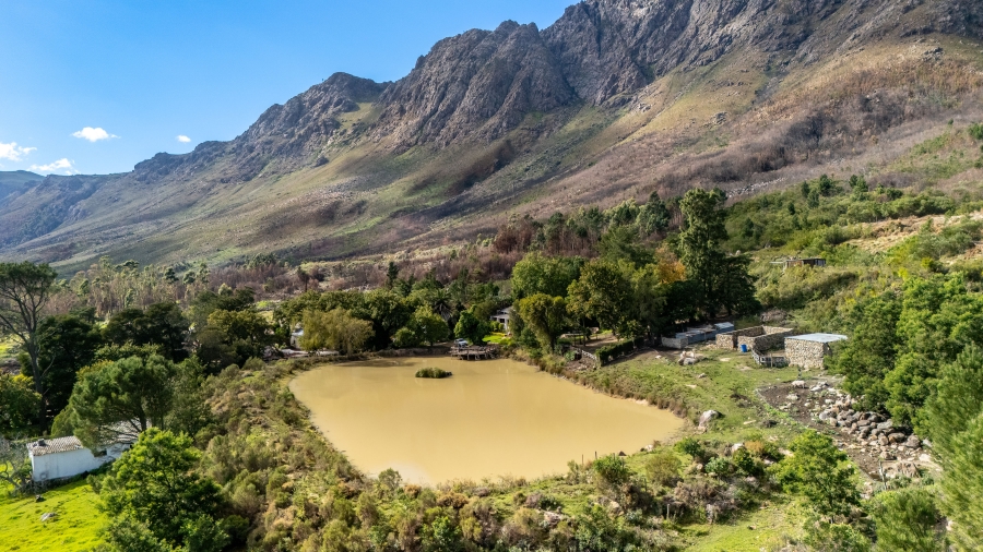 7 Bedroom Property for Sale in Franschhoek Western Cape